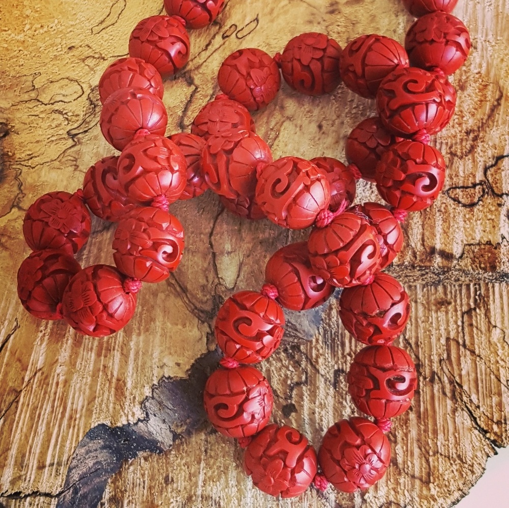 Vintage Chinese Cinnabar Necklace